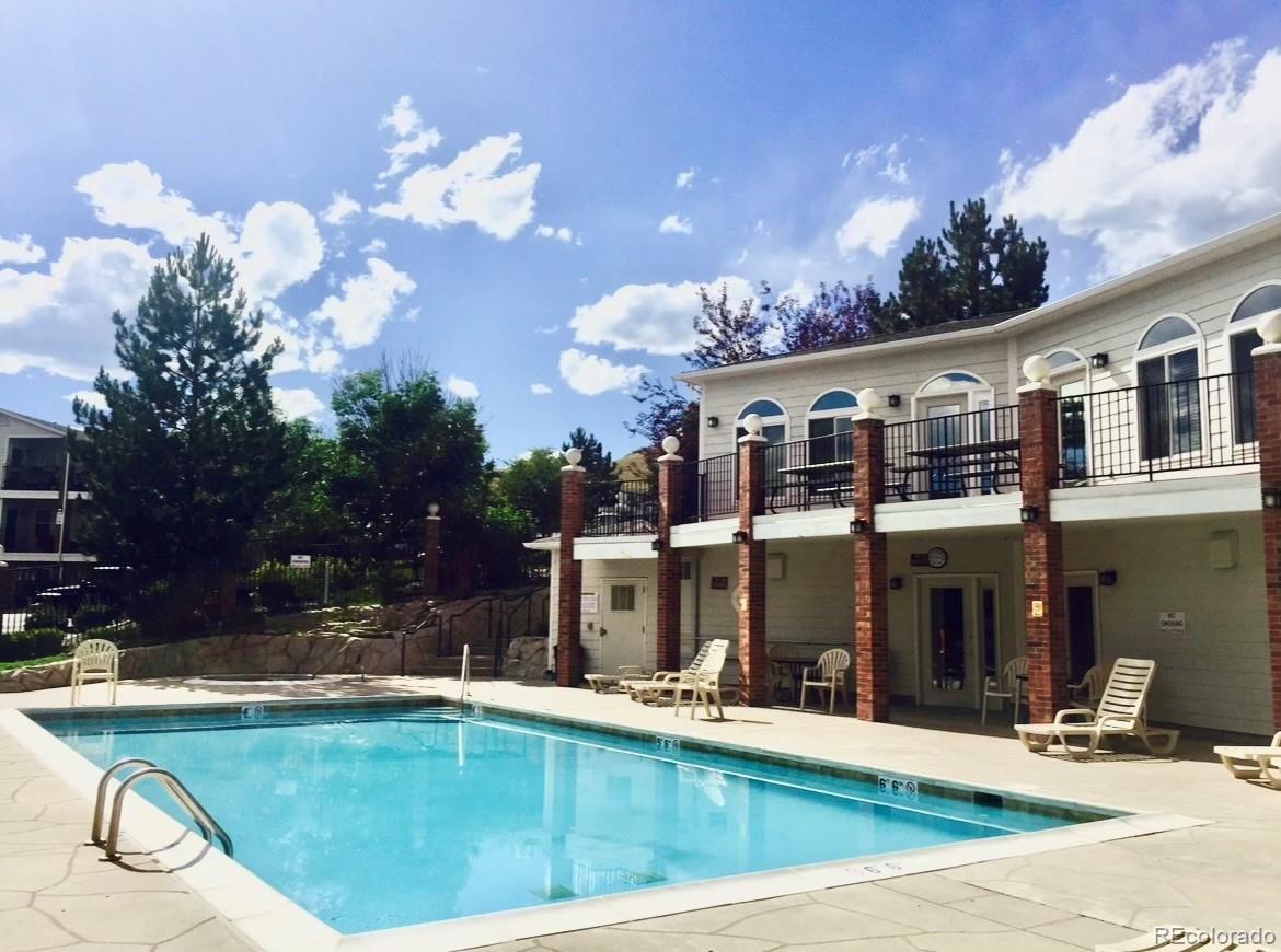 1650 S Deframe Street Unit: B6