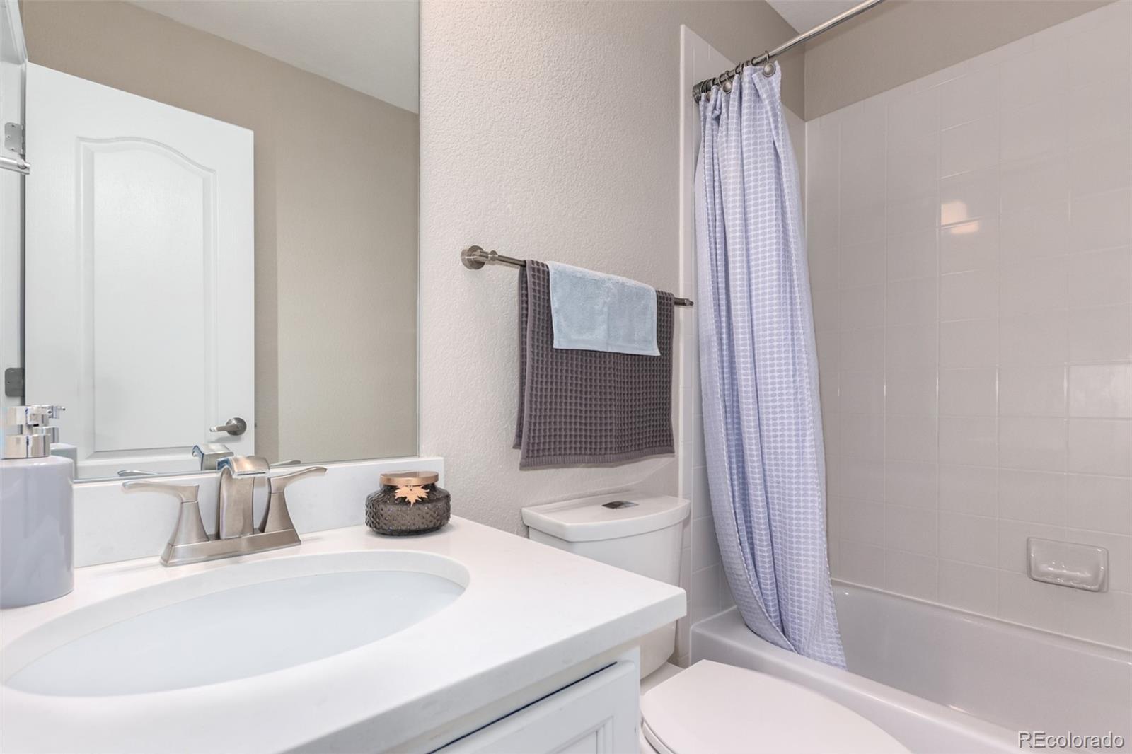 1650 S Deframe Street Unit: B6