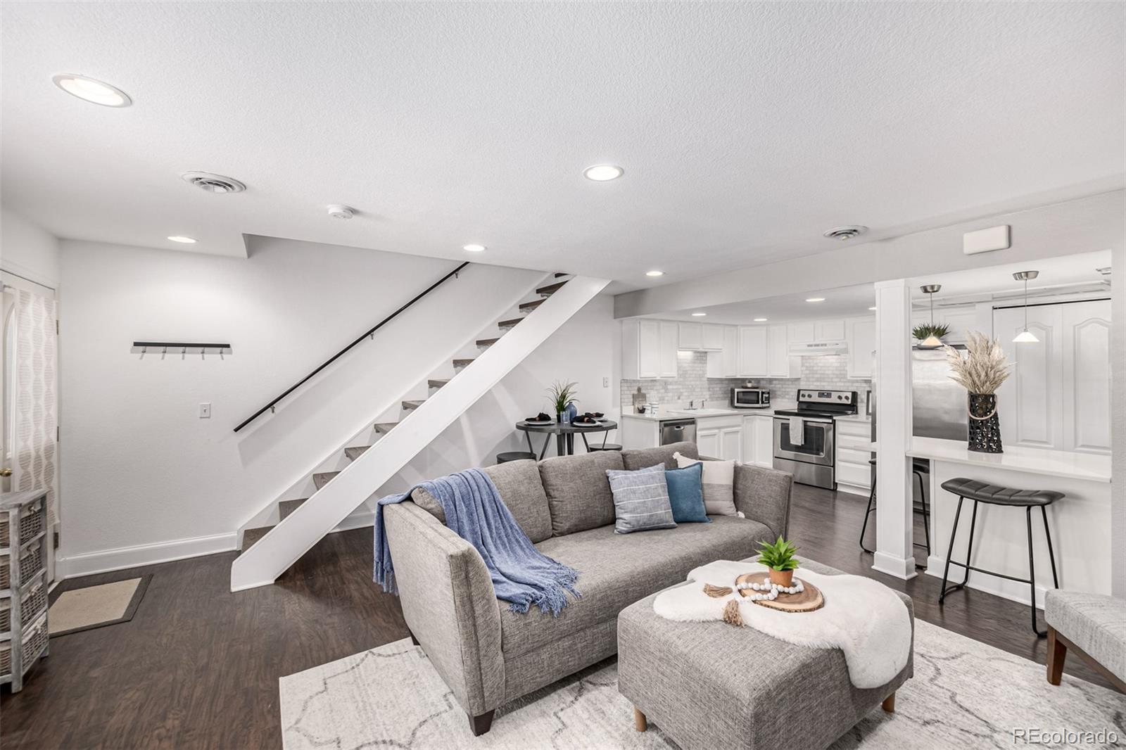 1650 S Deframe Street Unit: B6