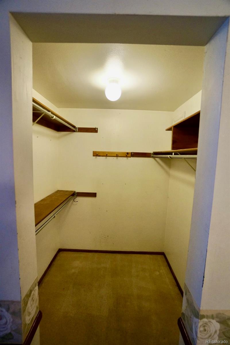 3658 S Bahama Street