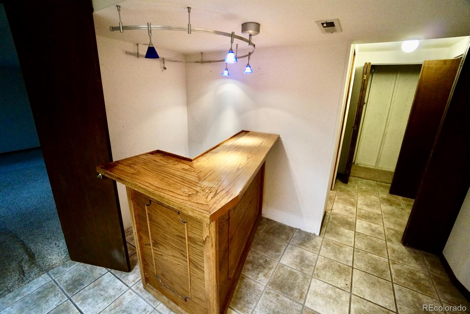 3658 S Bahama Street