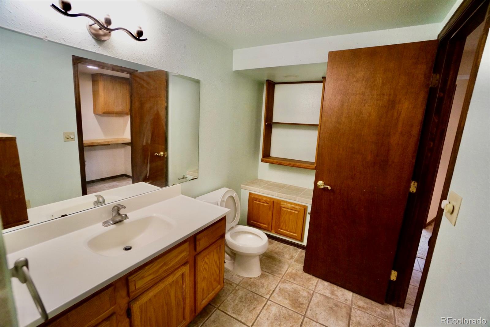 3658 S Bahama Street