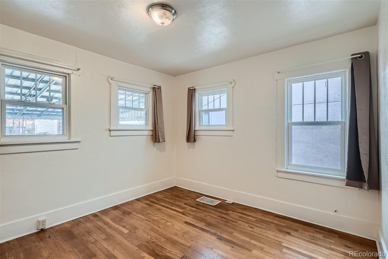 3637 Lowell Boulevard