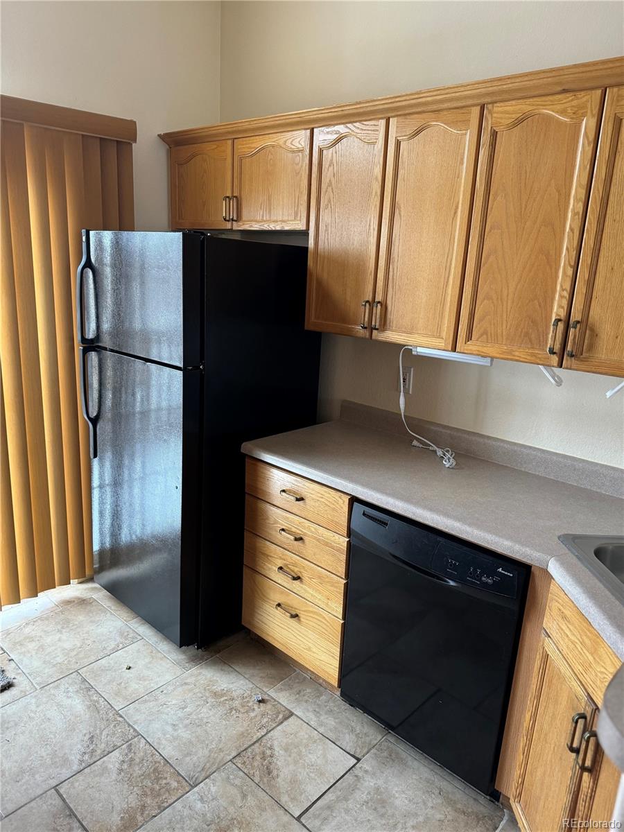4005 S Dillon Way Unit: 202