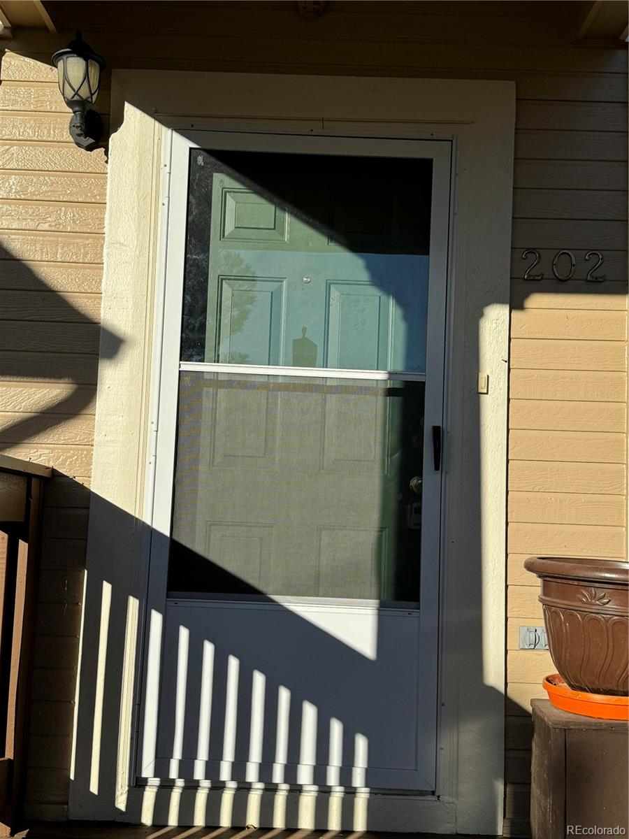 4005 S Dillon Way Unit: 202