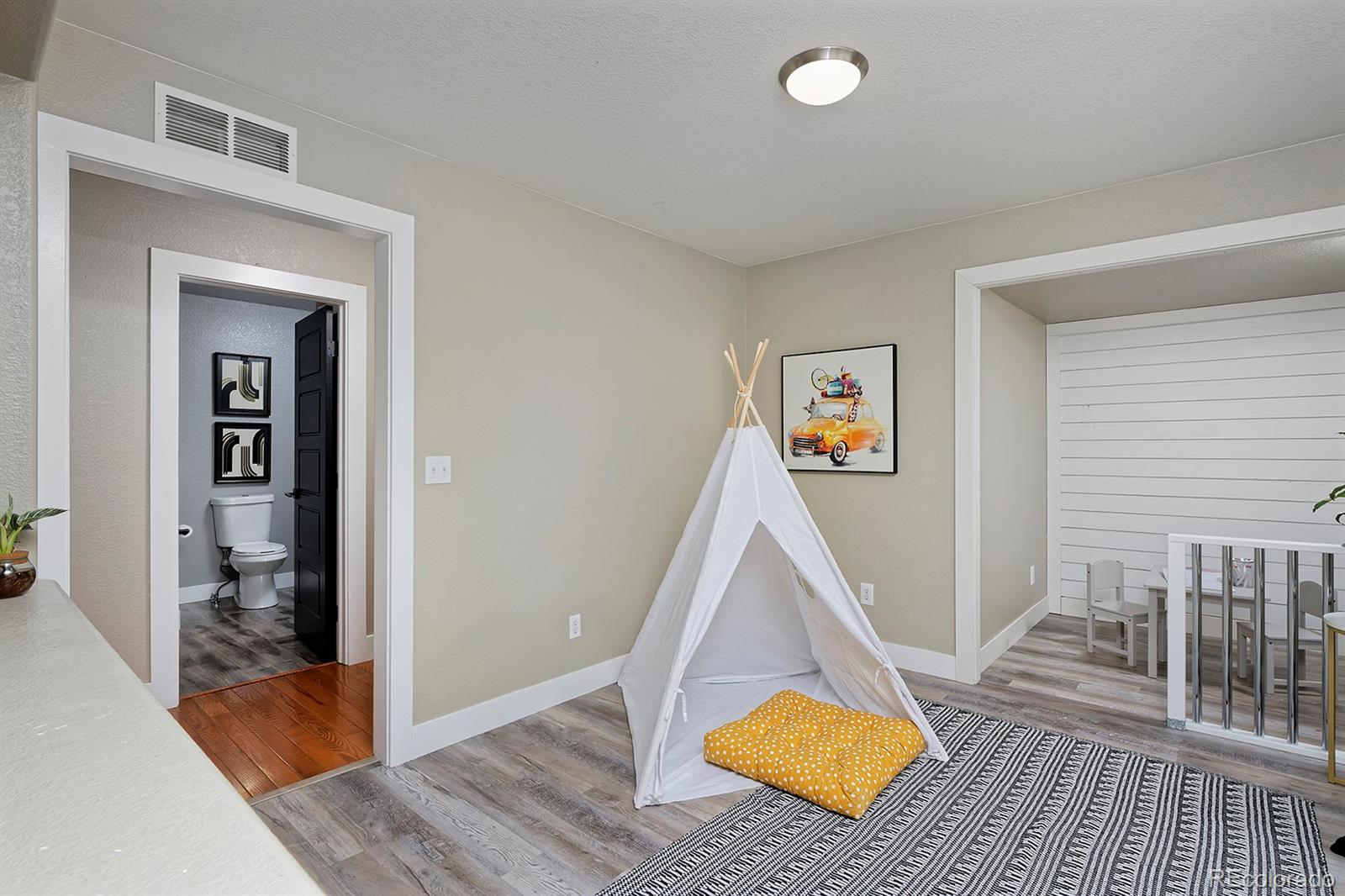 21366 E 49th Place