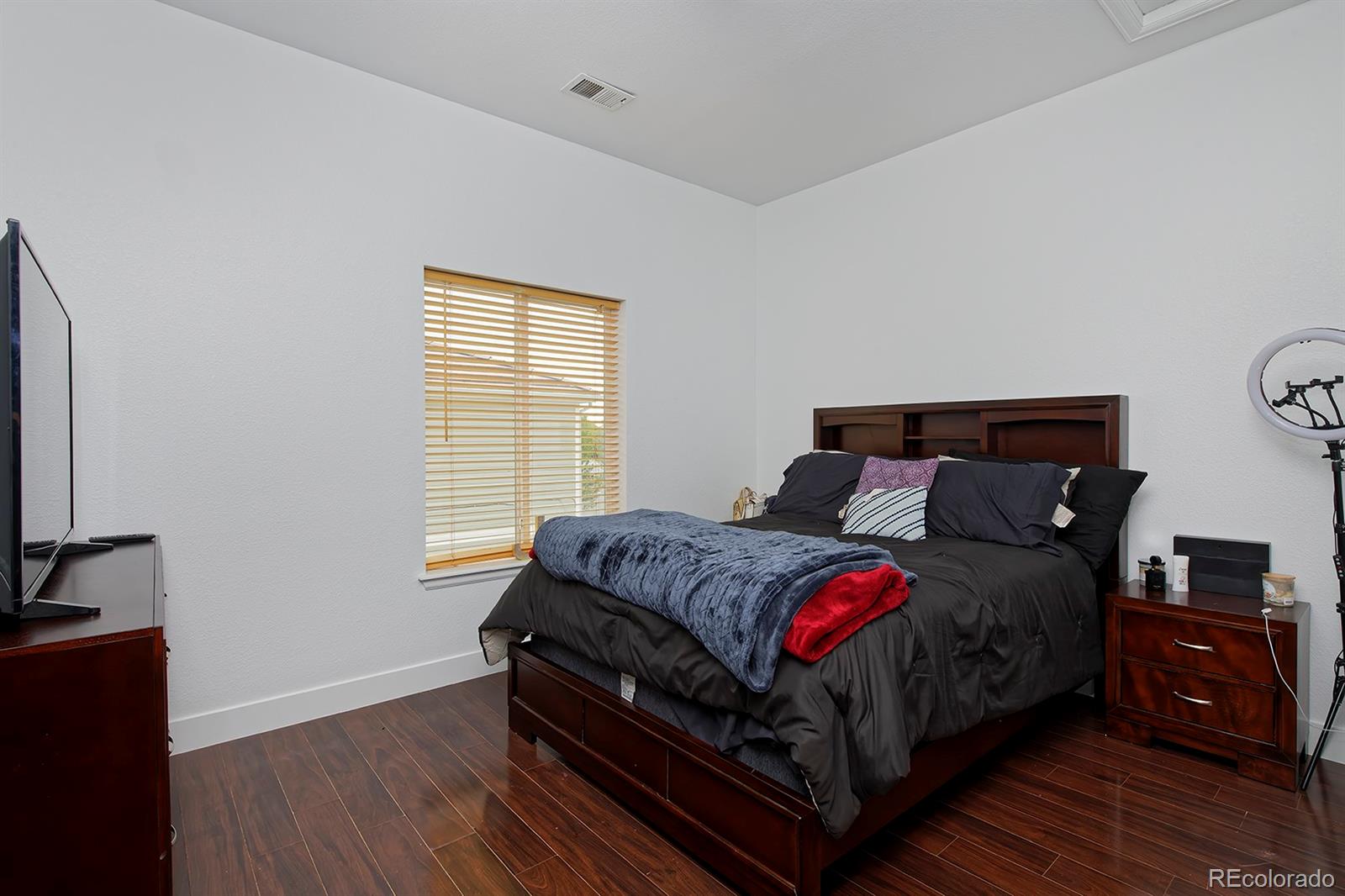 21366 E 49th Place