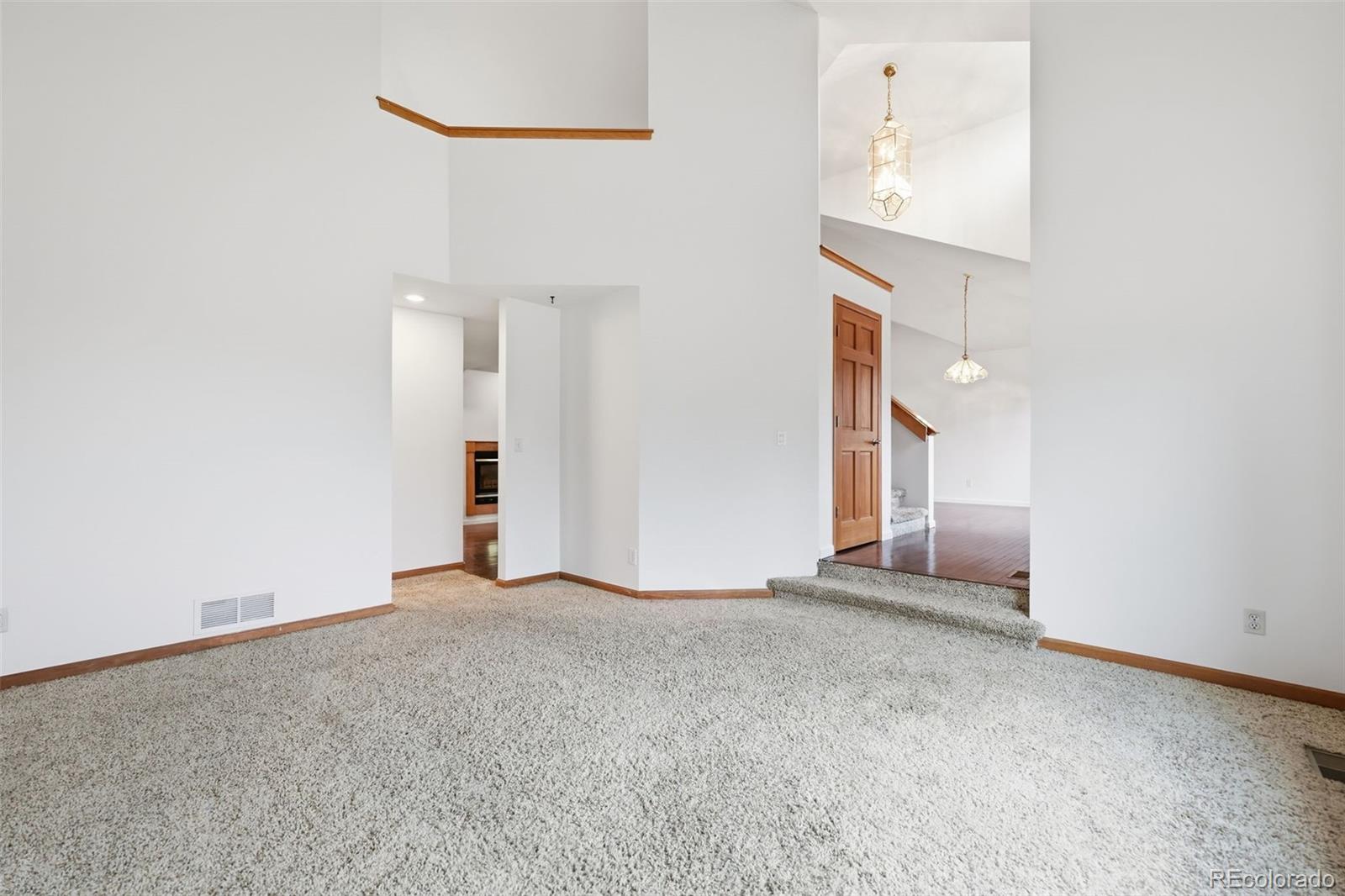 27159 Sun Ridge Drive