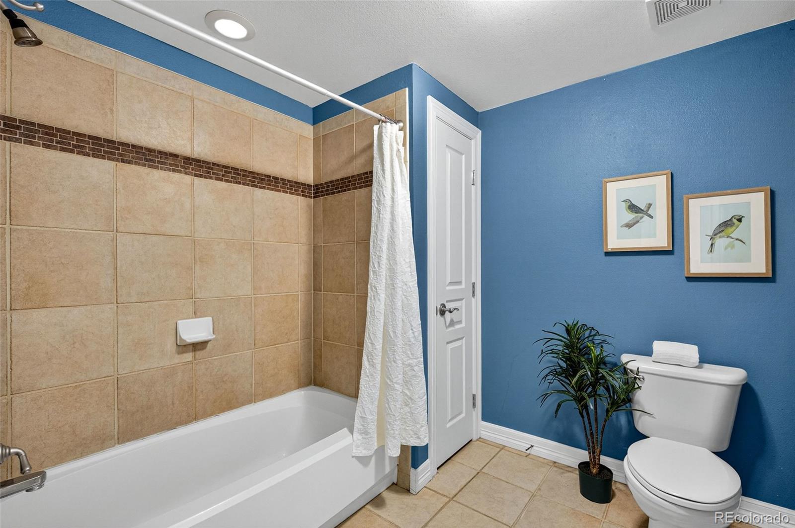 1705 Gaylord Street Unit: 108