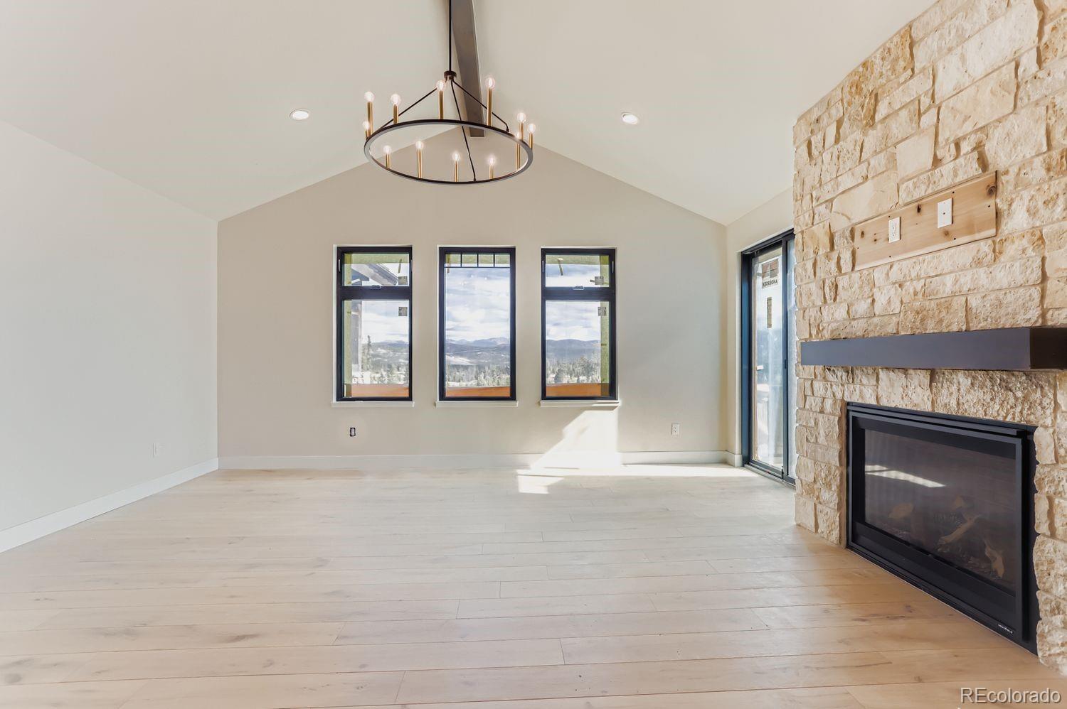 967 W Elk Meadows Drive