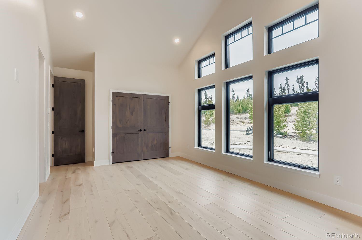 967 W Elk Meadows Drive