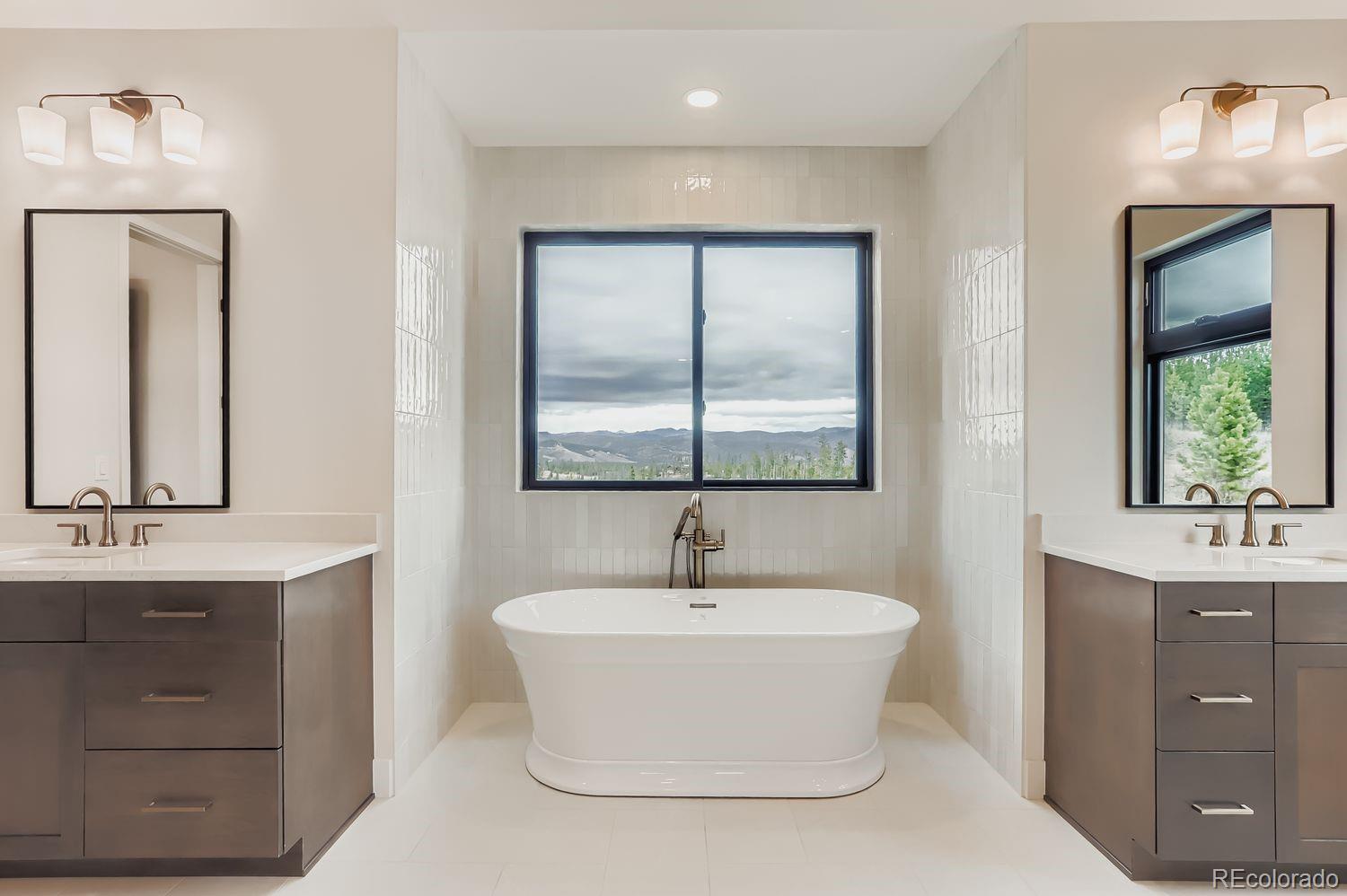 967 W Elk Meadows Drive