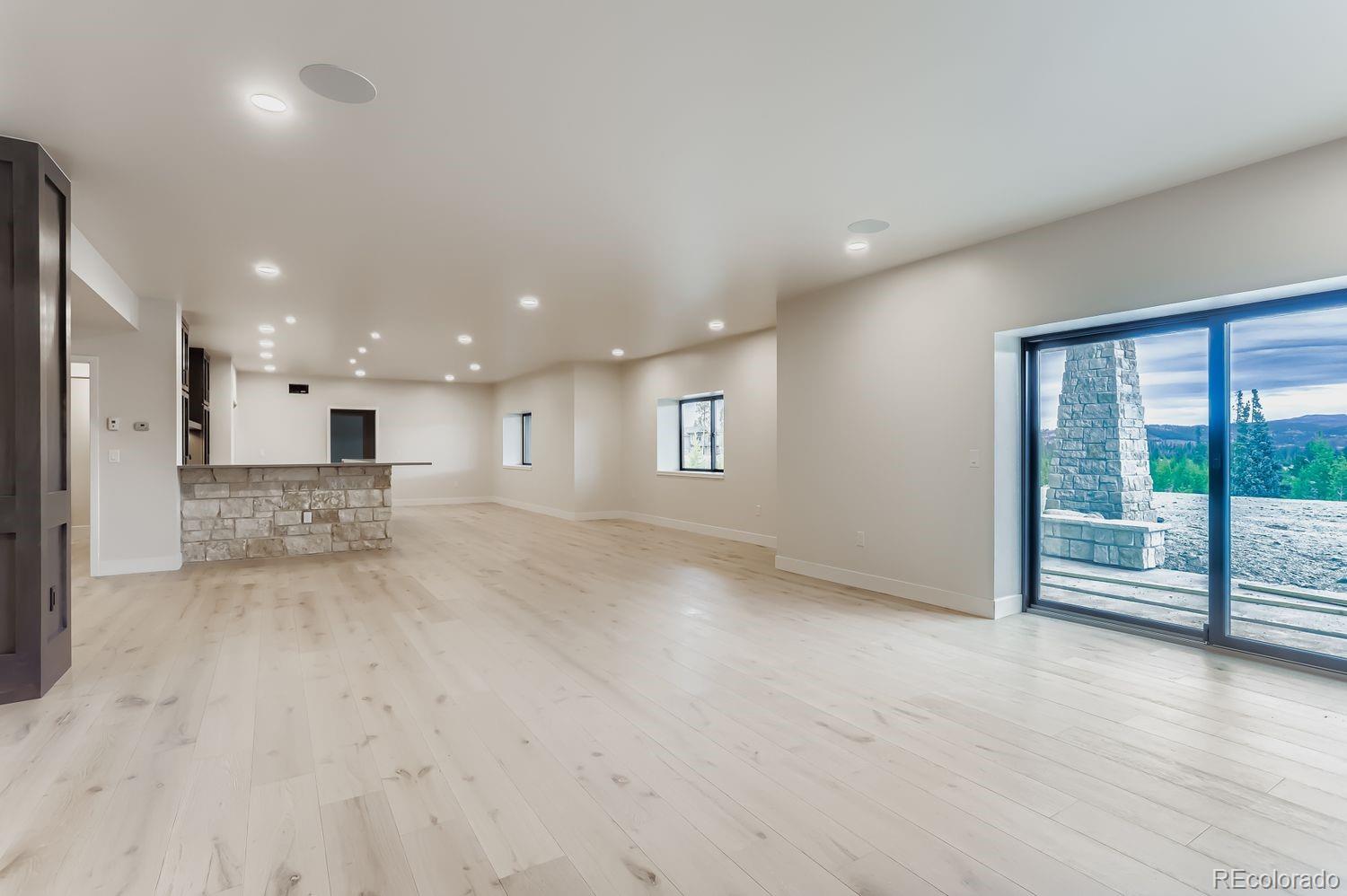 967 W Elk Meadows Drive