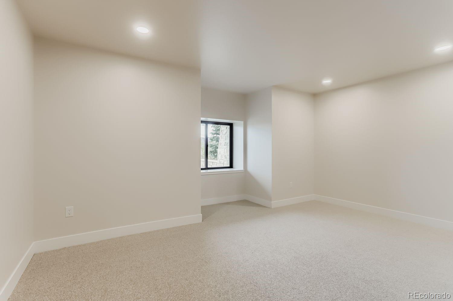 967 W Elk Meadows Drive