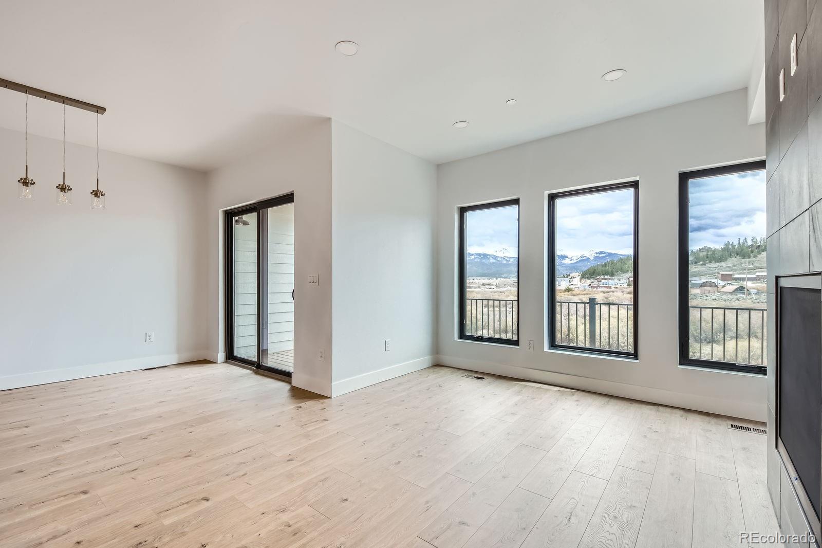 1503 James Road