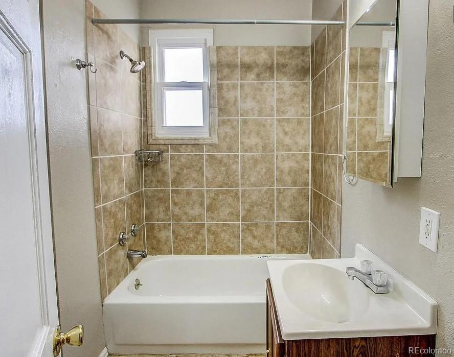 3115 N Williams Street