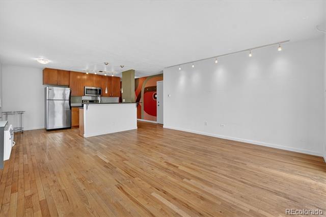 1336 N Logan Street Unit: 401