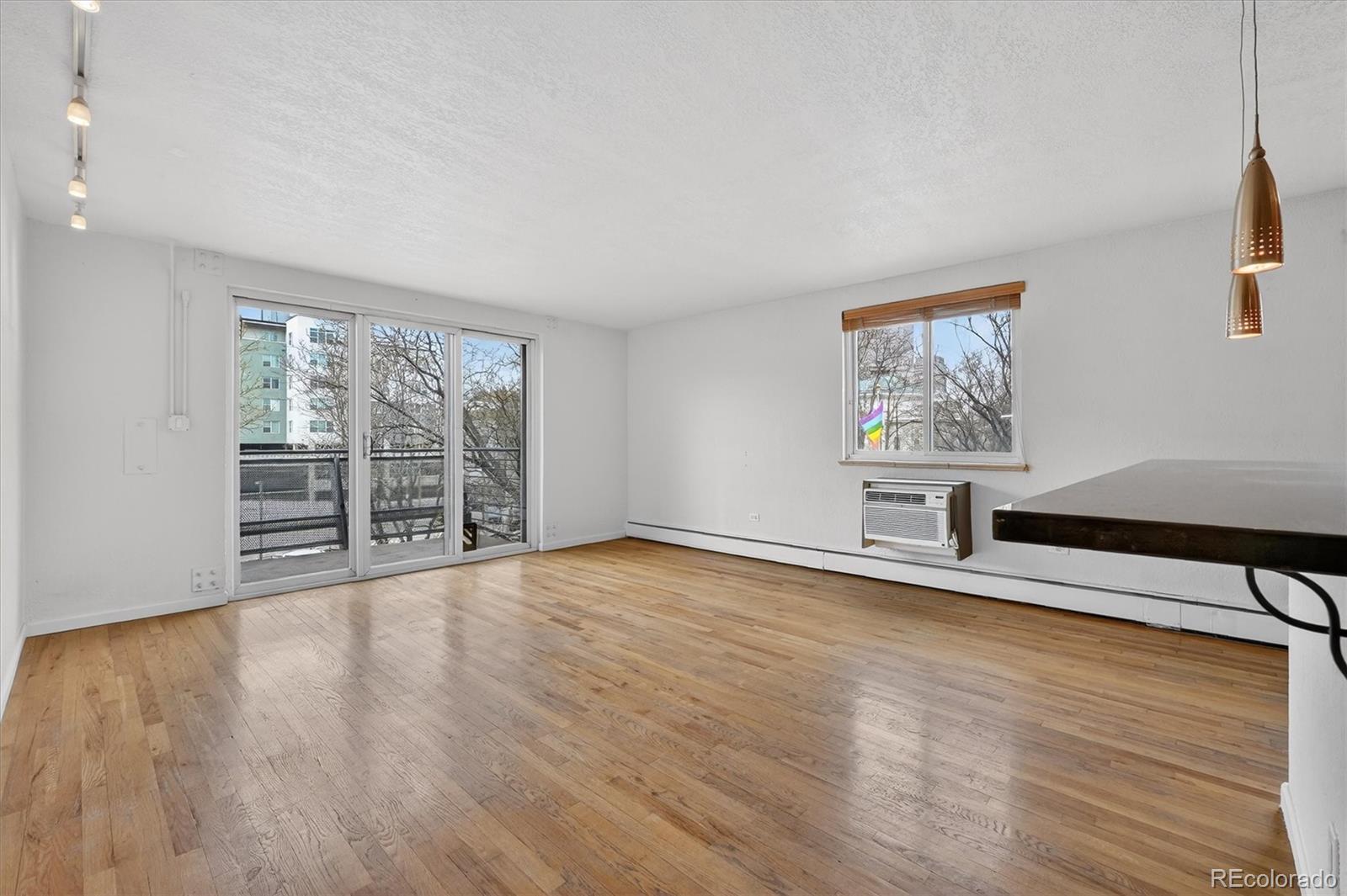 1336 N Logan Street Unit: 401