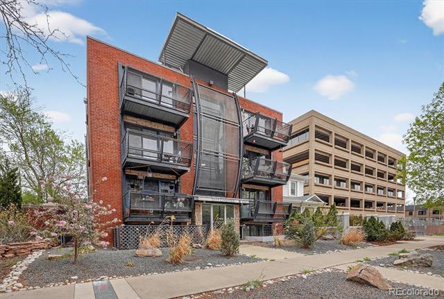 1336 N Logan Street Unit: 401
