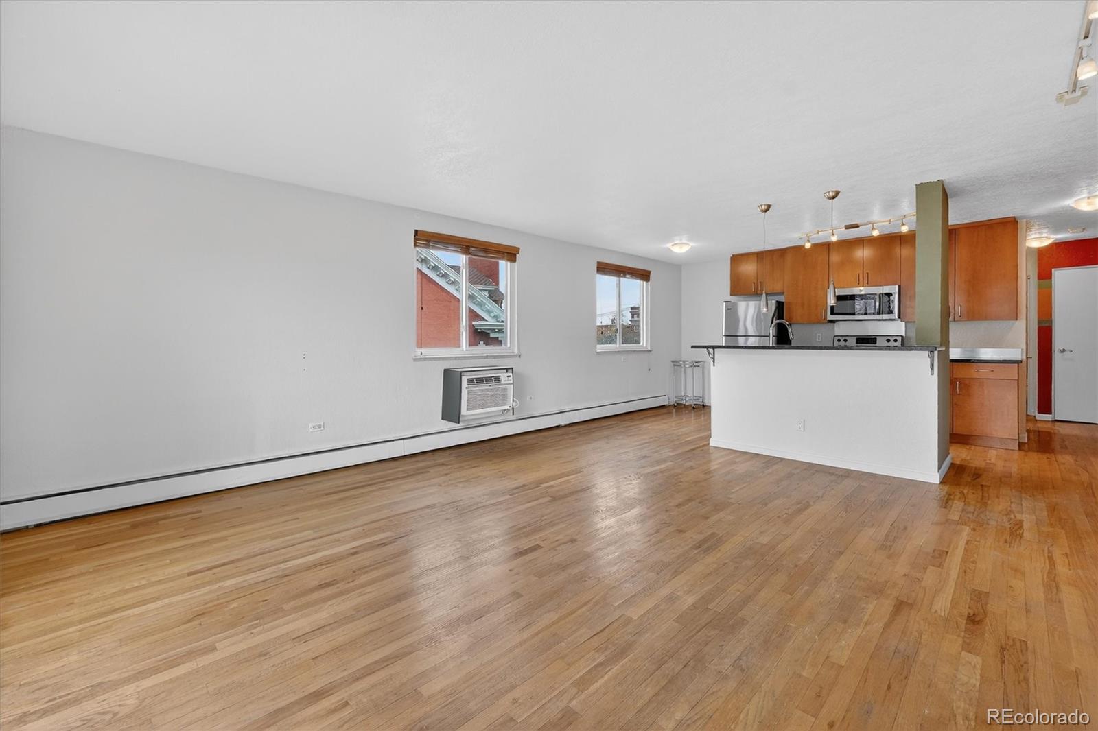 1336 N Logan Street Unit: 401