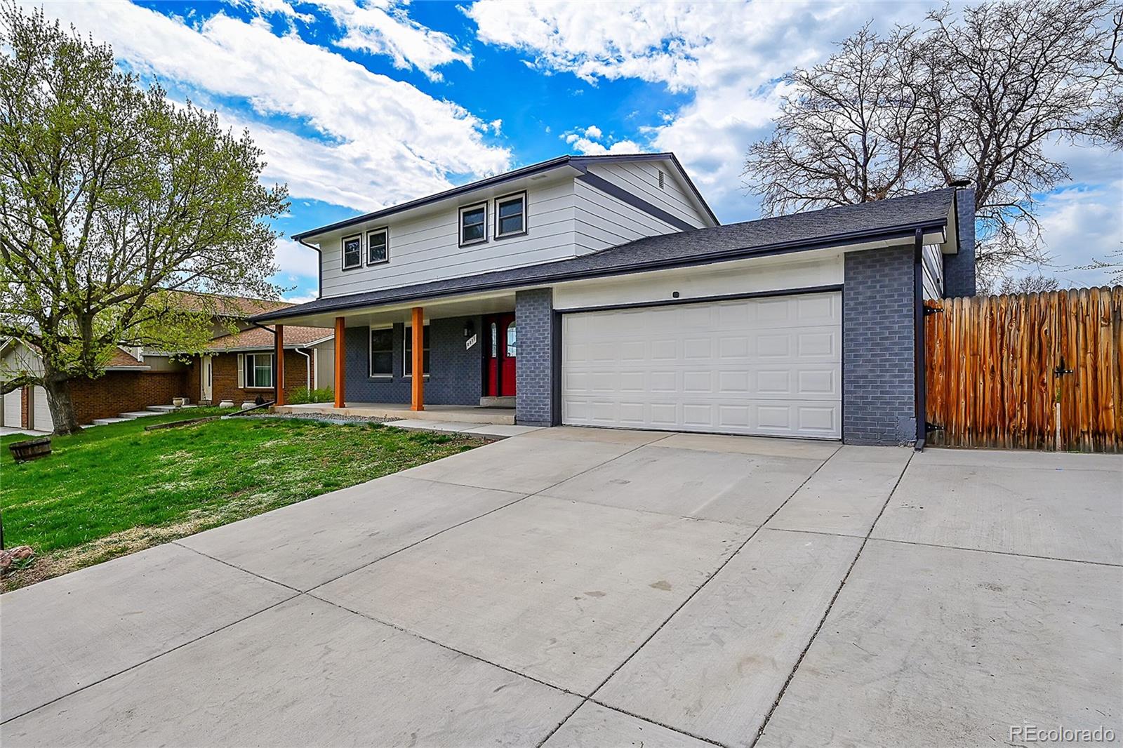 8879 Winona Court