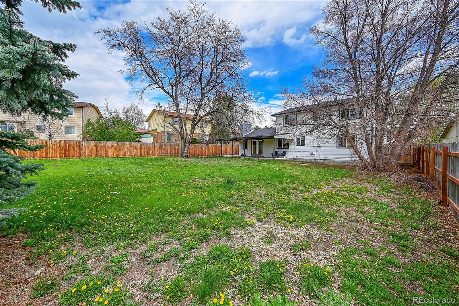 8879 Winona Court