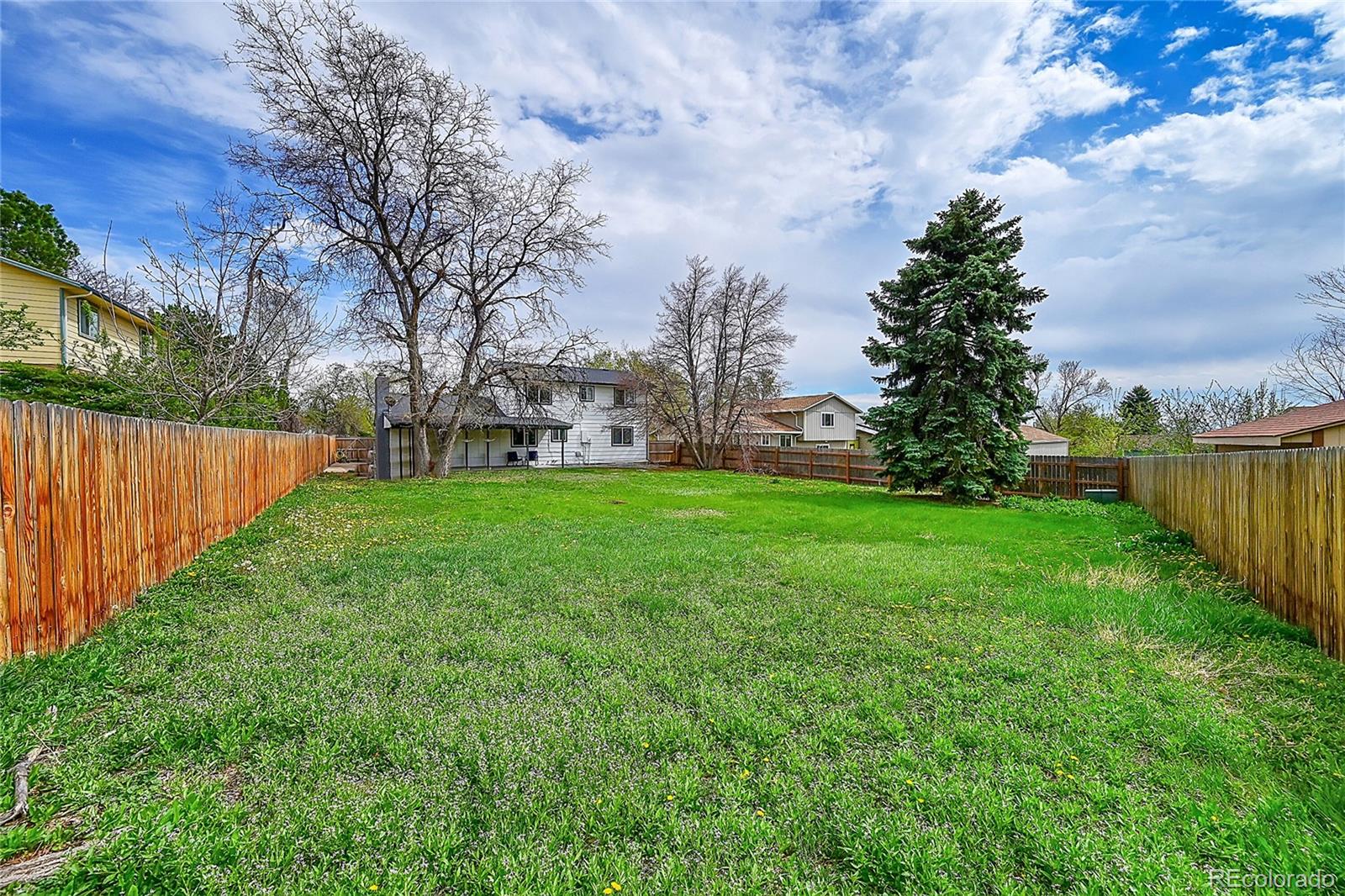 8879 Winona Court