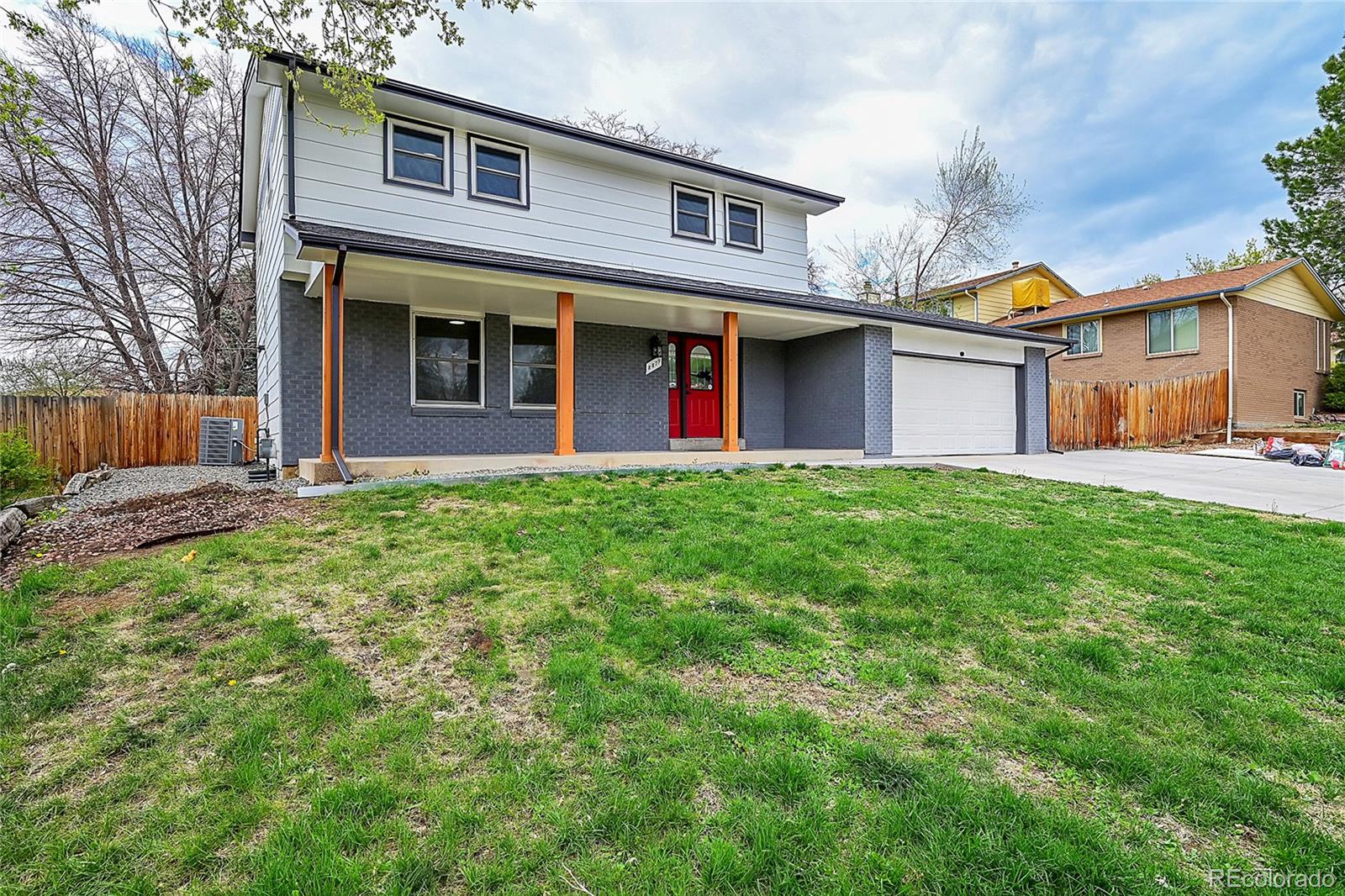 8879 Winona Court