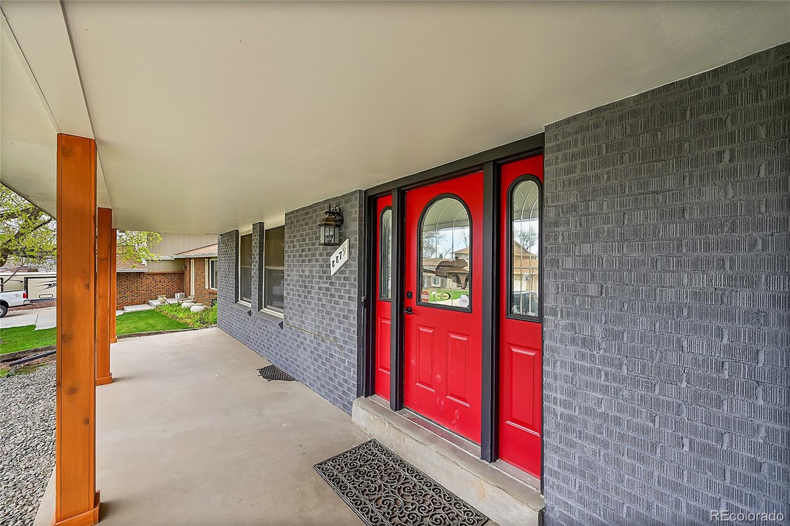 8879 Winona Court