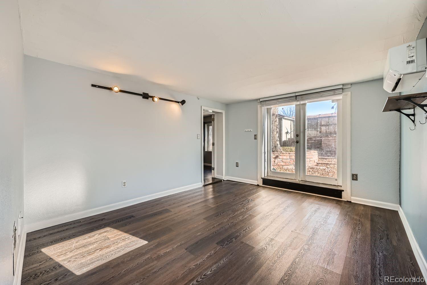 3348 S Corona Street