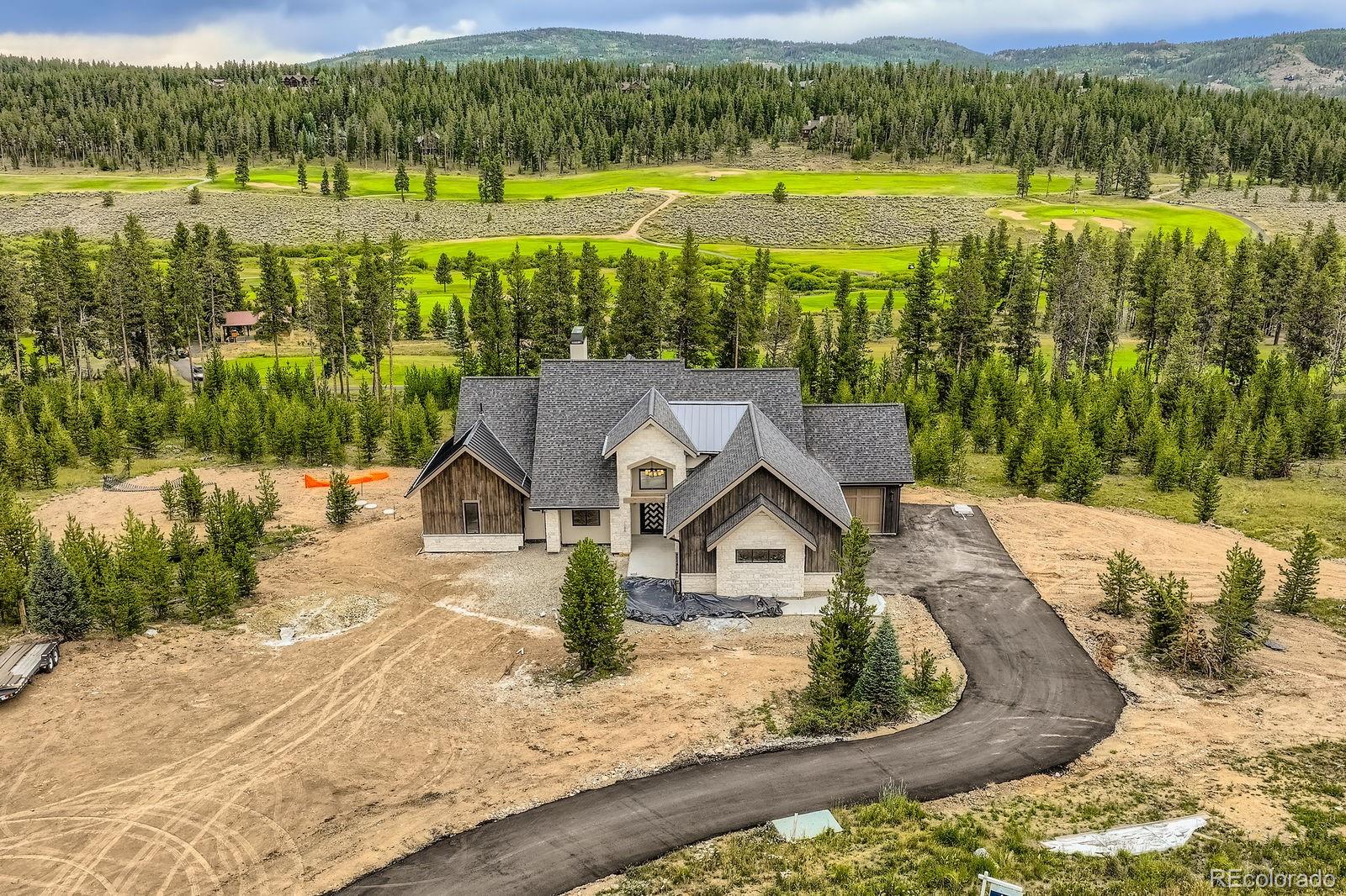 1086 Wildberry Lane