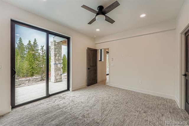 1086 Wildberry Lane