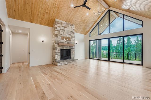 1086 Wildberry Lane
