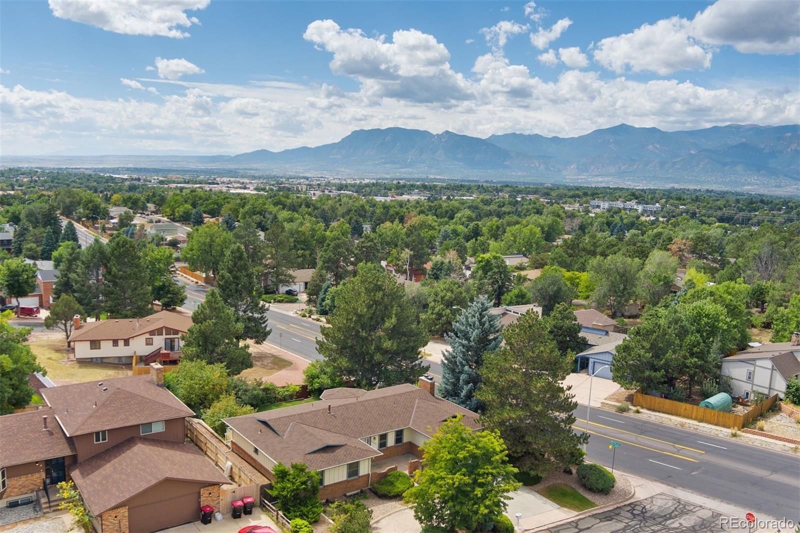 4303 Roundtree Court