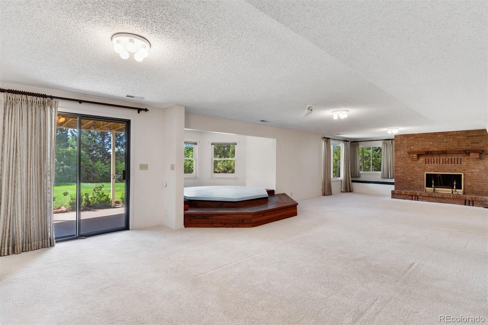 4303 Roundtree Court