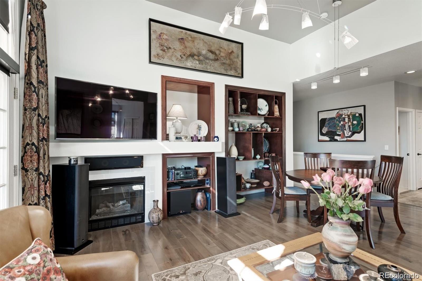 2700 W Greens Place