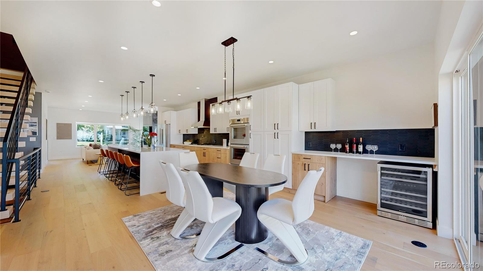 2405 S Franklin