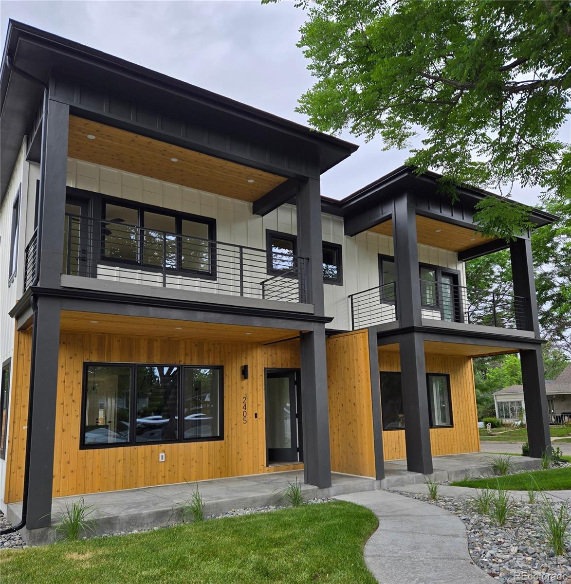 2405 S Franklin