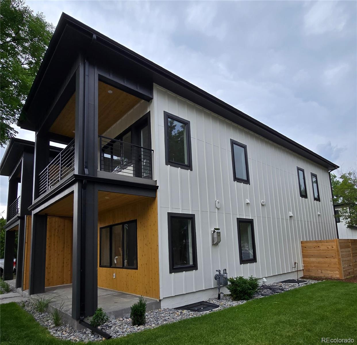 2405 S Franklin