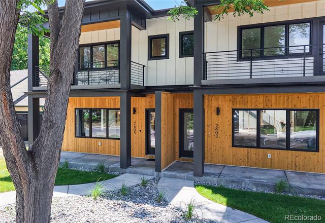 2405 S Franklin