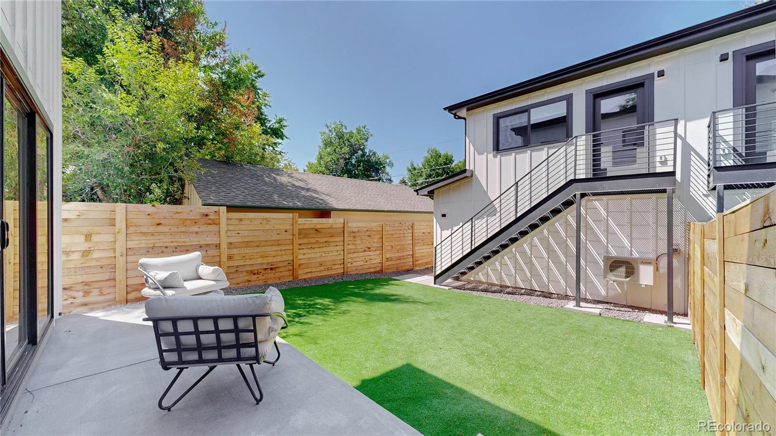 2405 S Franklin