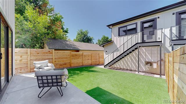 2405 S Franklin