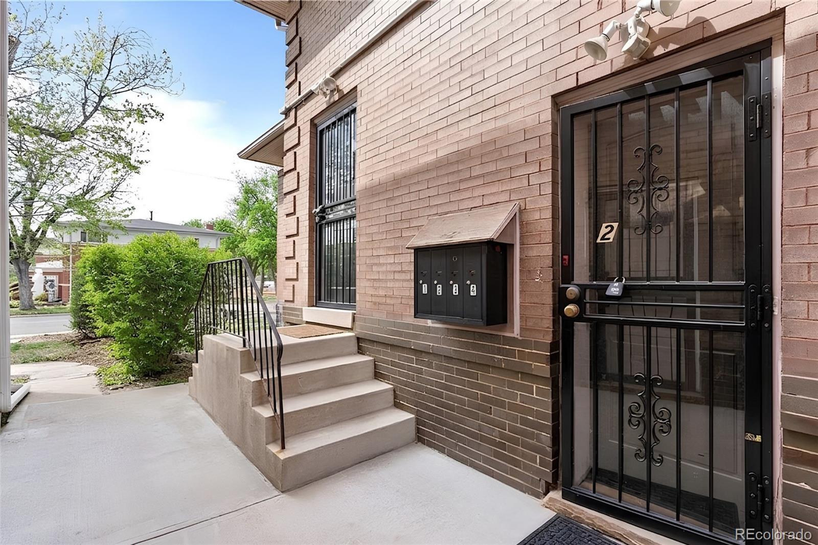 478 N Logan Street
