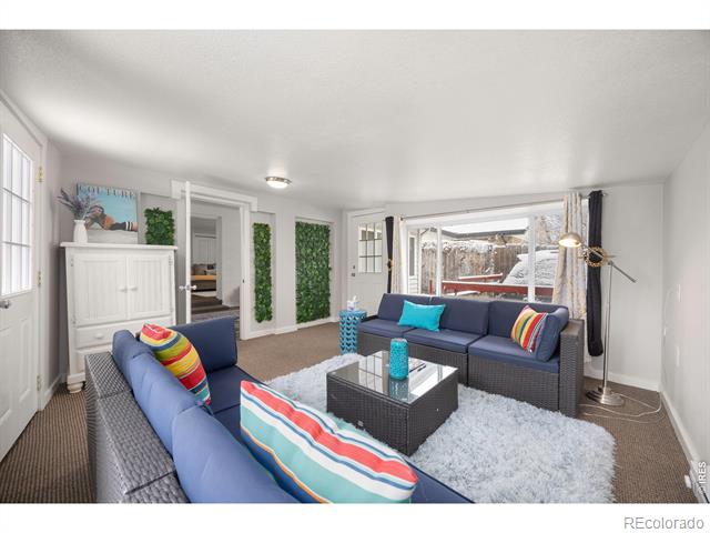2323 Jewel Street