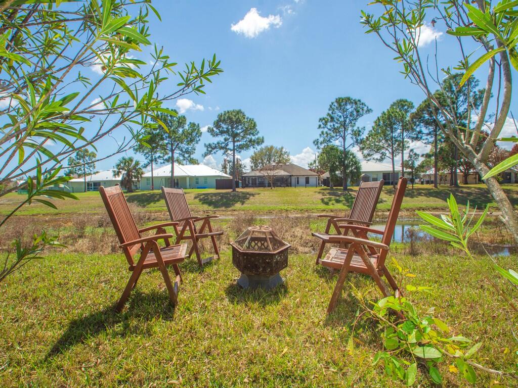 5952 NW Favian Avenue, Port St. Lucie