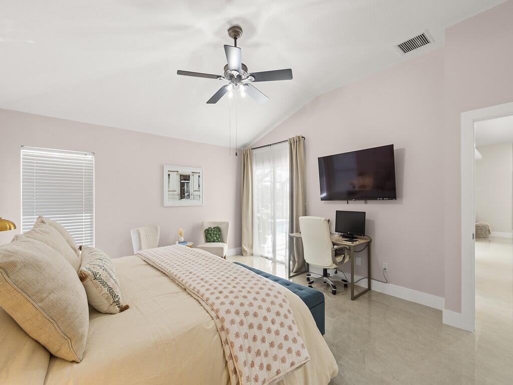 5952 NW Favian Avenue, Port St. Lucie
