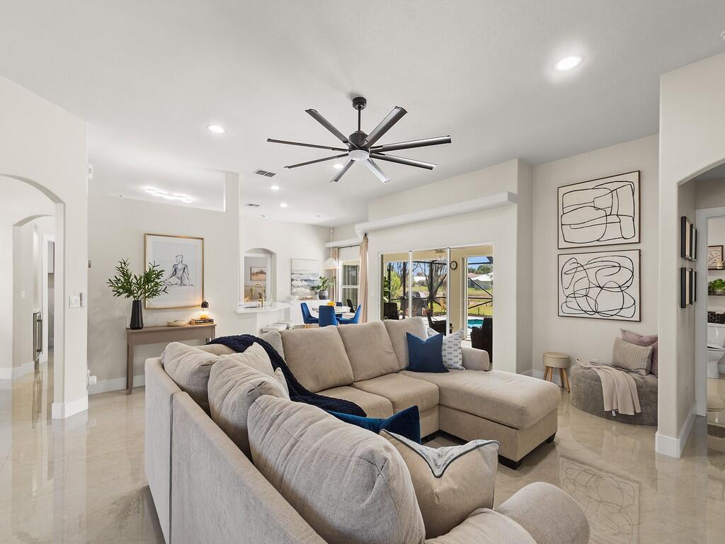 5952 NW Favian Avenue, Port St. Lucie