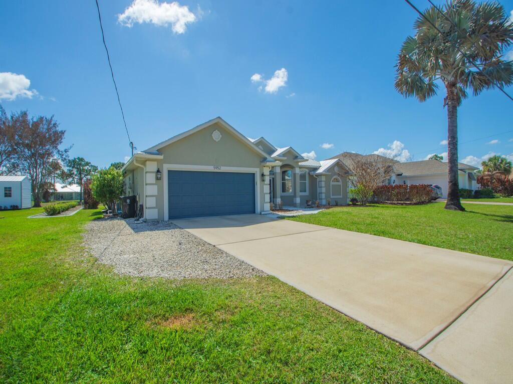 5952 NW Favian Avenue, Port St. Lucie
