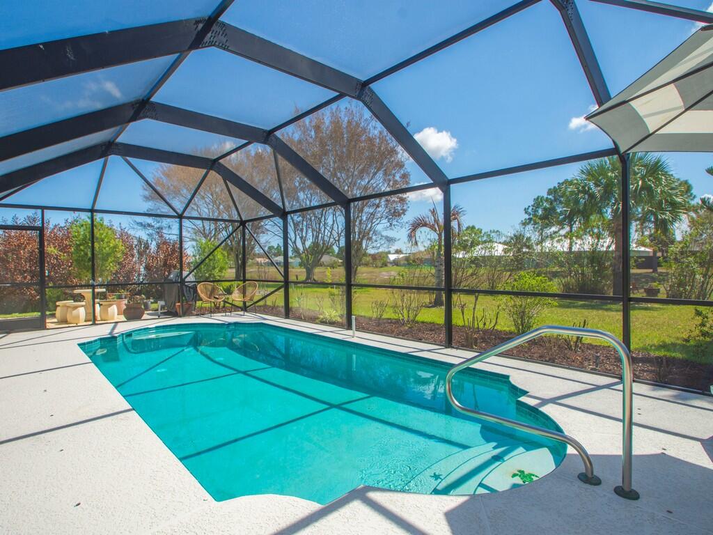 5952 NW Favian Avenue, Port St. Lucie
