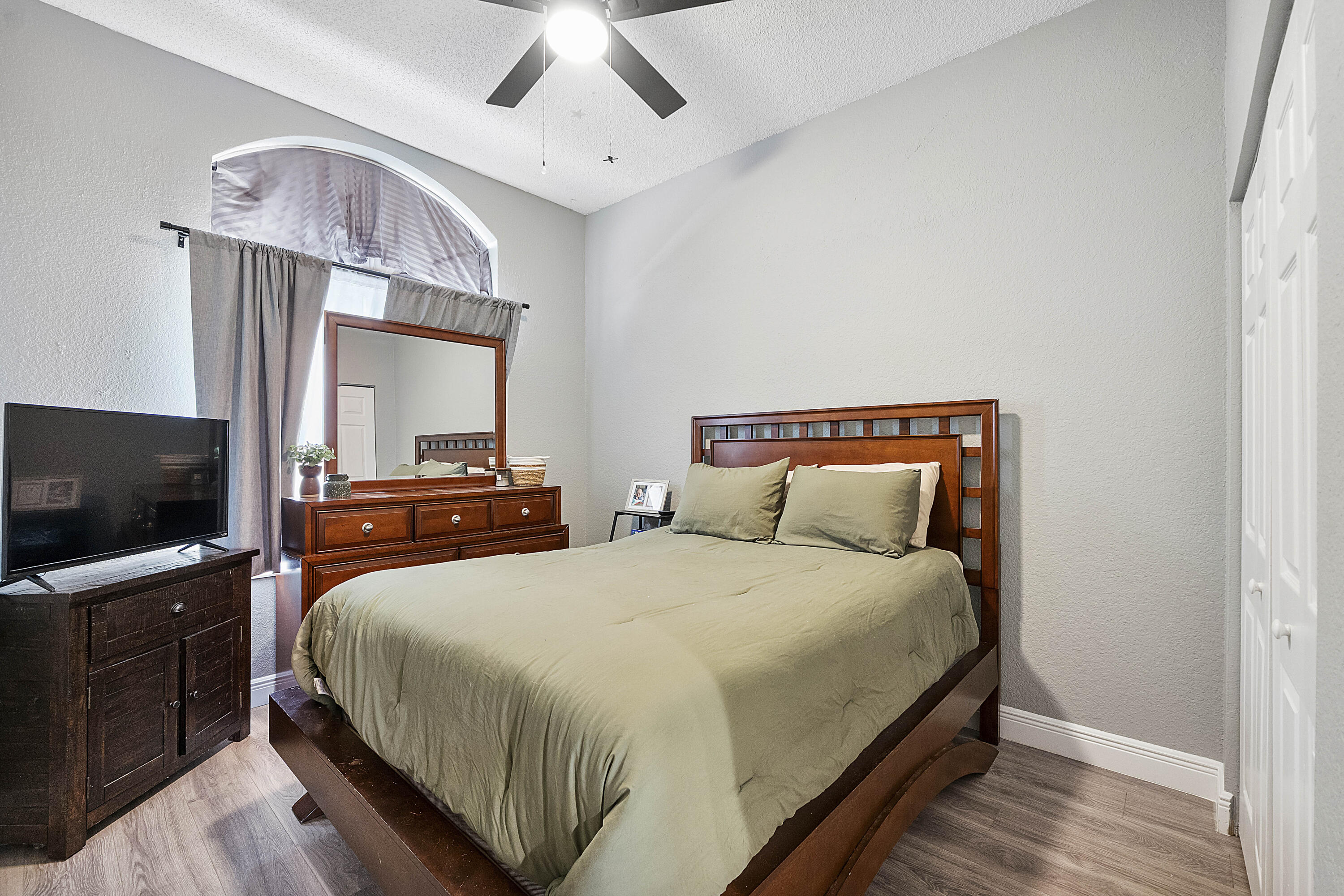 5024 Ibis Court